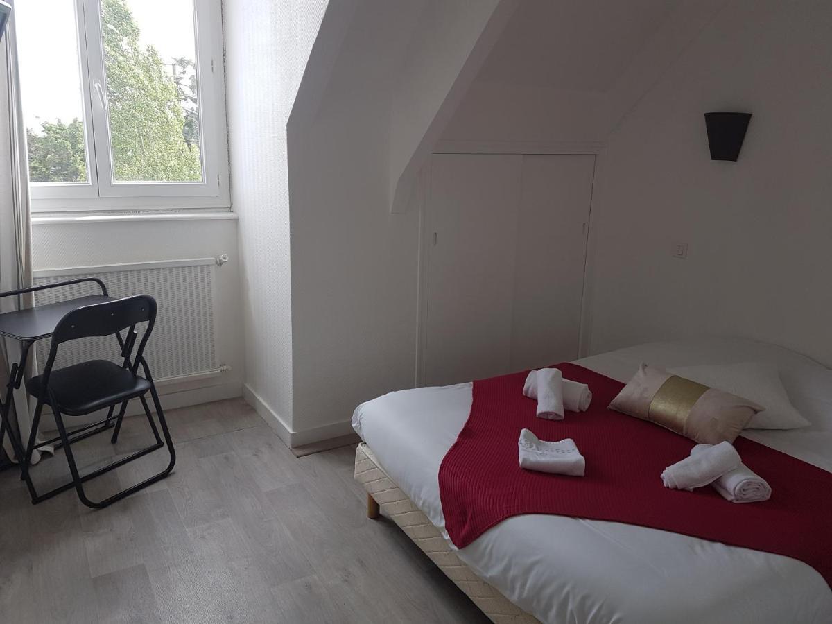Auberge Le Guinefort Lehon Екстер'єр фото